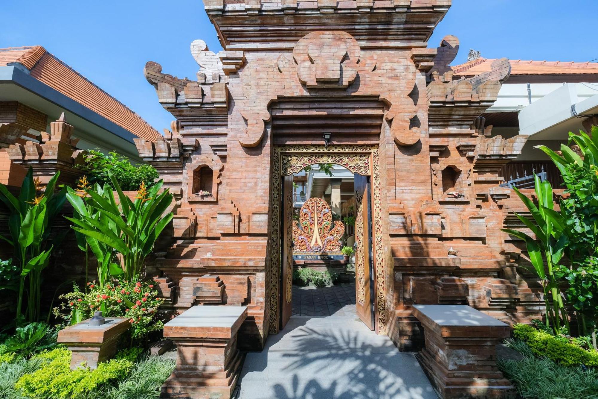 Wayan House Seminyak Hotel Luaran gambar
